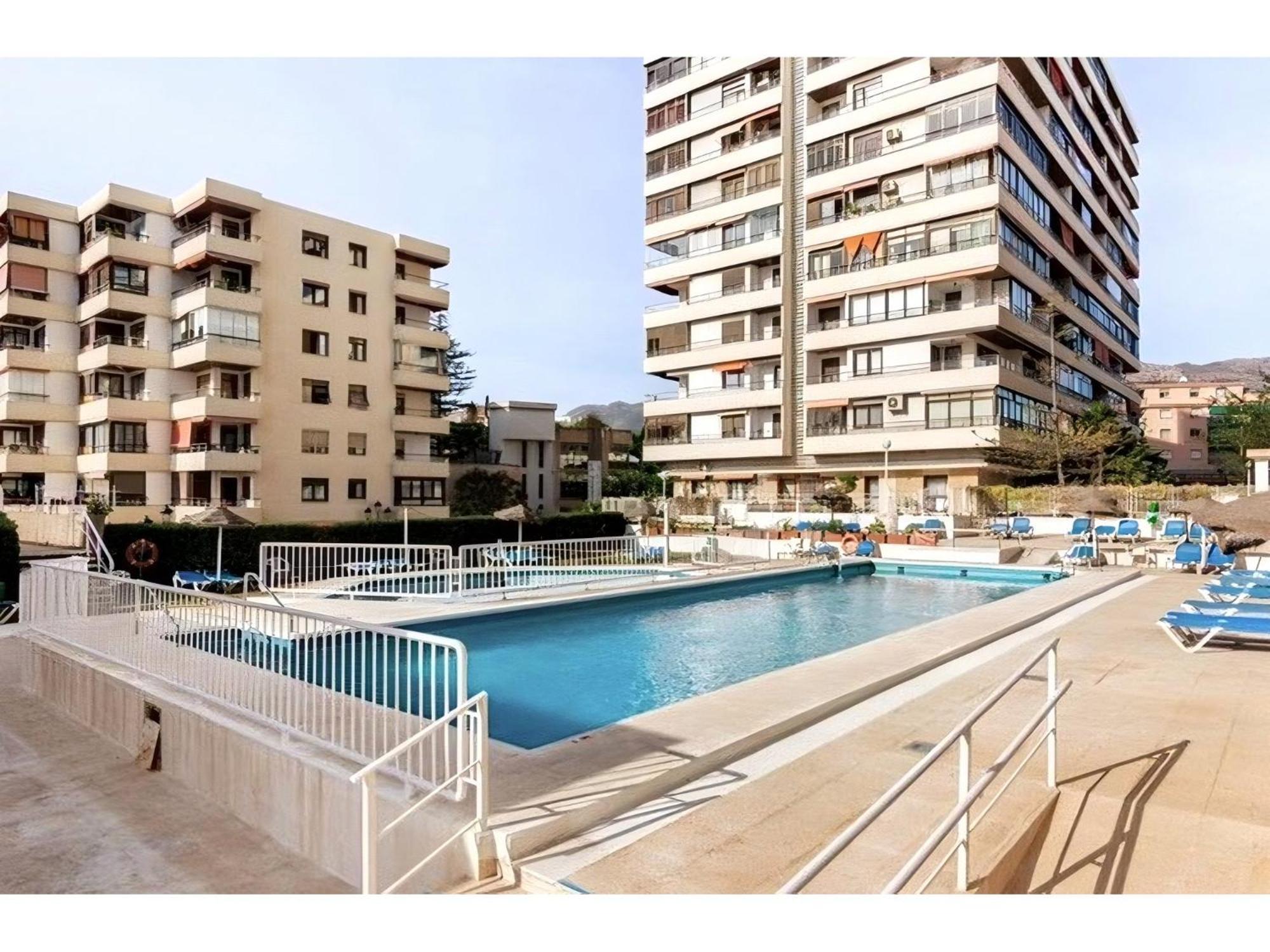 Oasis Sea & Sky - La Nogalera Apartman Torremolinos Kültér fotó