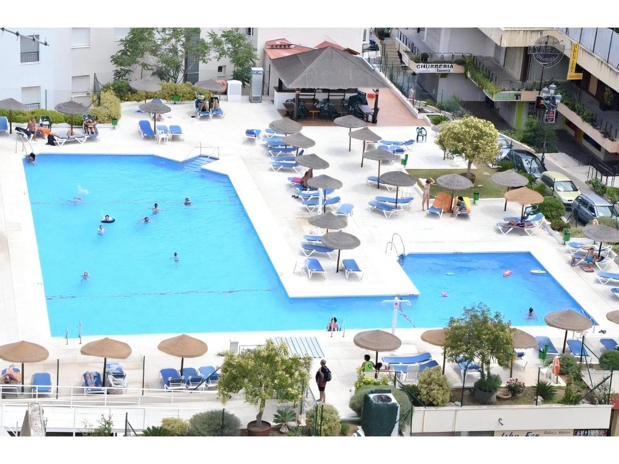 Oasis Sea & Sky - La Nogalera Apartman Torremolinos Kültér fotó