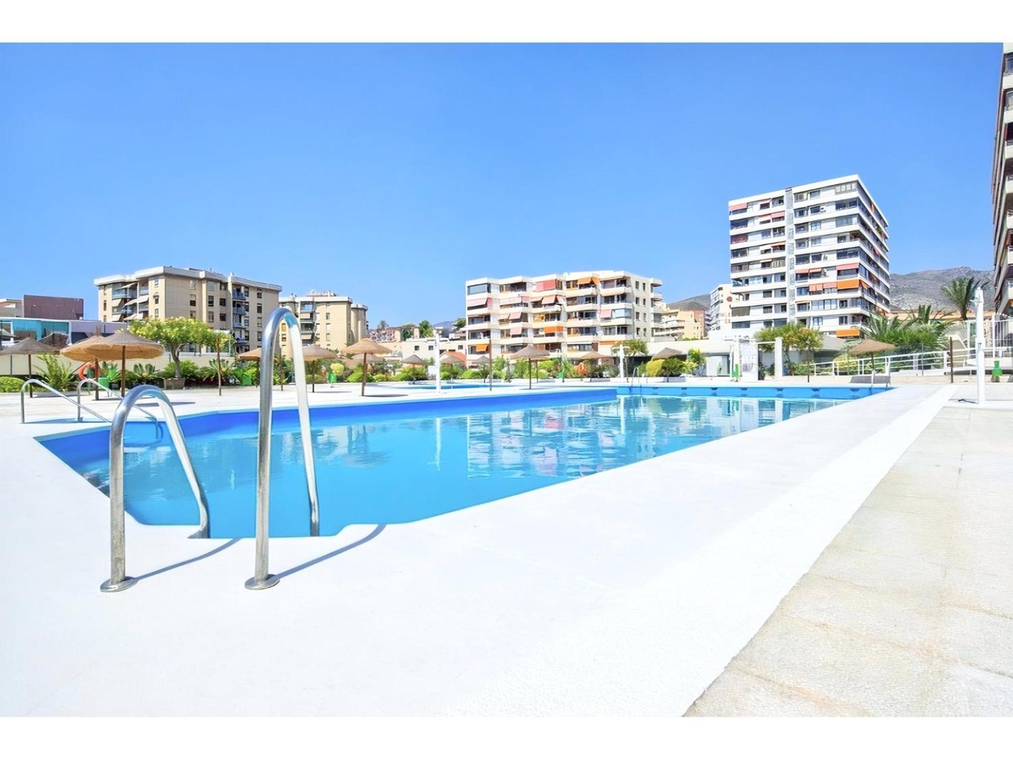 Oasis Sea & Sky - La Nogalera Apartman Torremolinos Kültér fotó